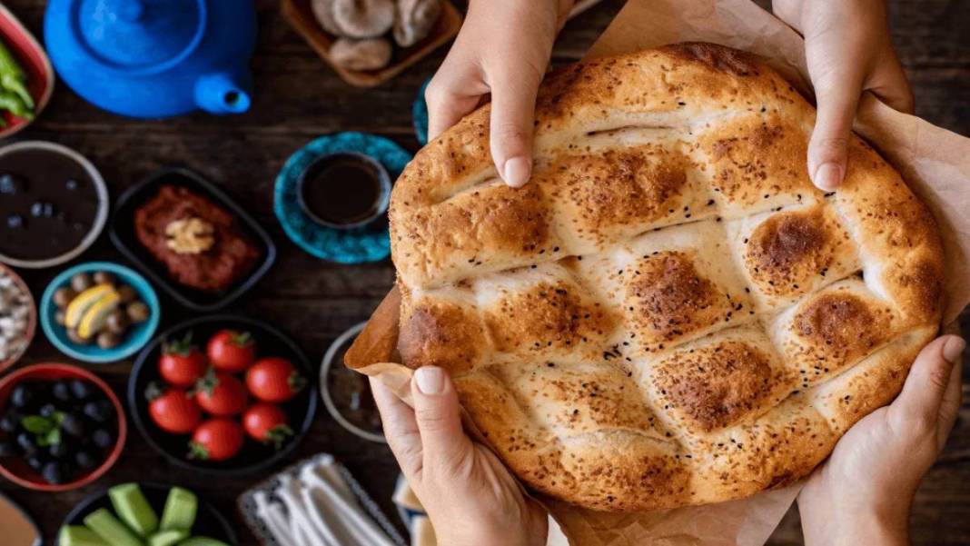 Sahurda 1 bardak içmeniz yeterli! İftara kadar susuzluğu unutturuyor: Sofranızdan sakın eksik etmeyin 2